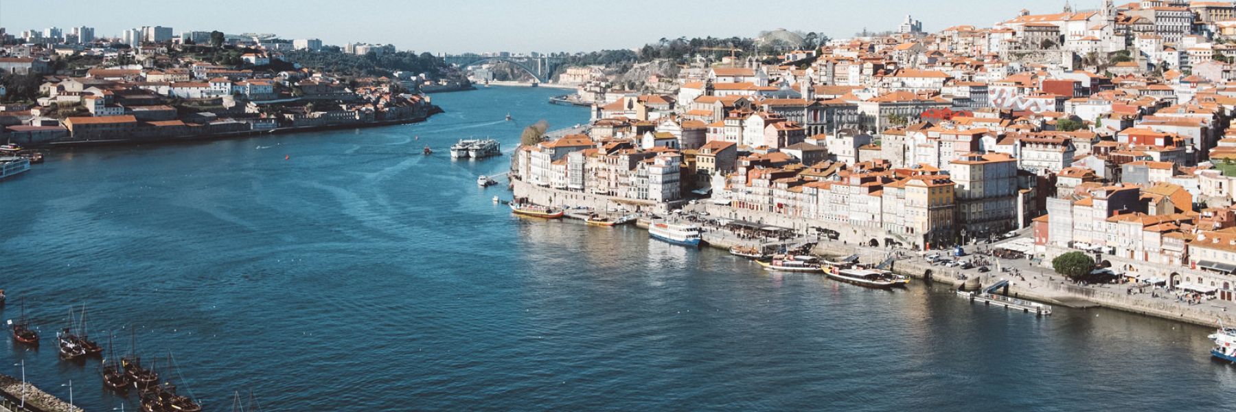 Rent a car in Porto